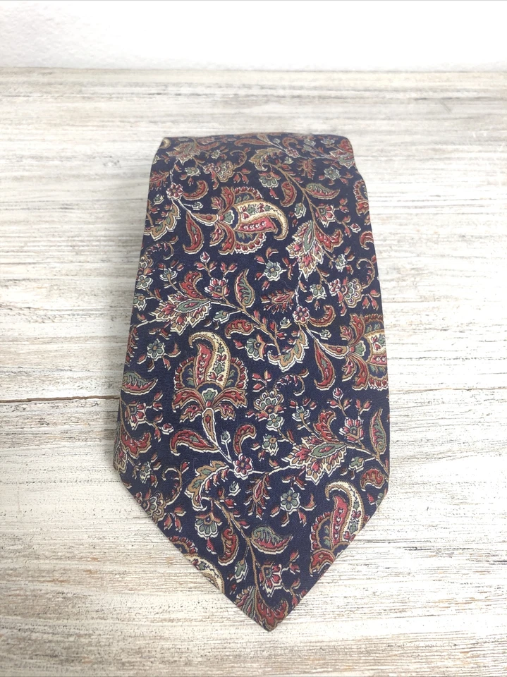 Banana Republic Safari & Travel Clothing Co. Corbata Corbata Floral Algodón Vintage 54” Foto 2 de 4