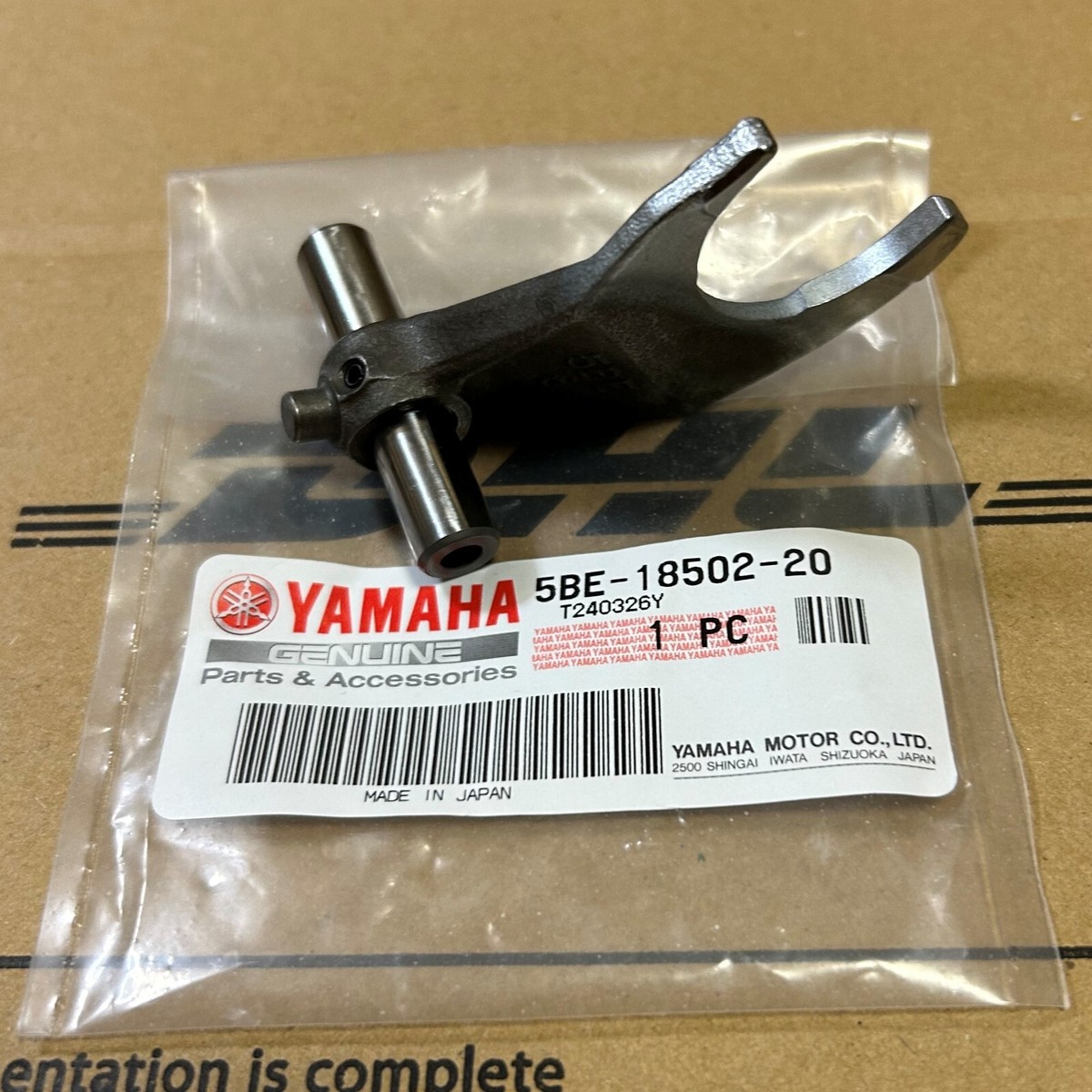 NEW】Yamaha Genuine Fork, shift 2 5BE-18502-20-00 Direct From
