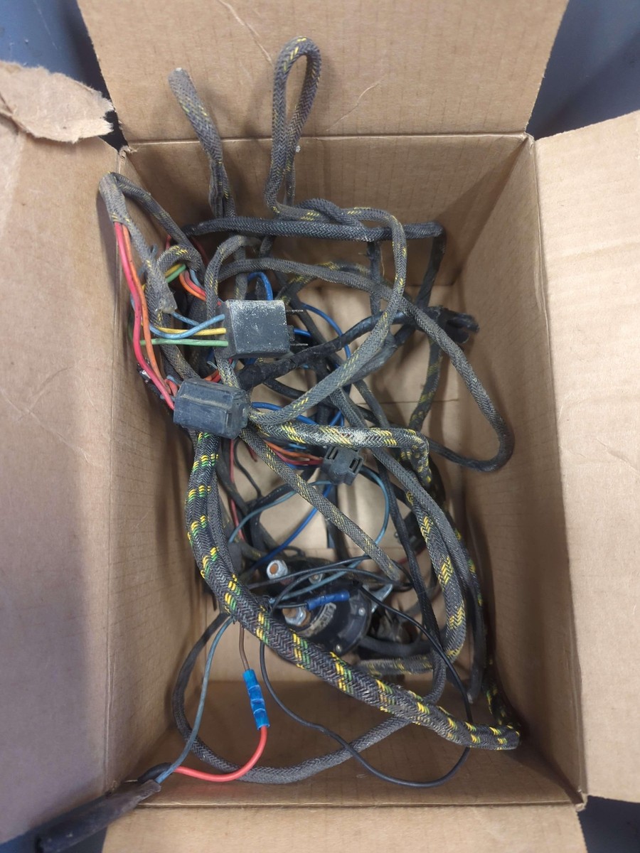 FISHER PLOW HARNESS ONLY NO CONTROLS SEE PICTURES TOYOTA PICKUP Rl