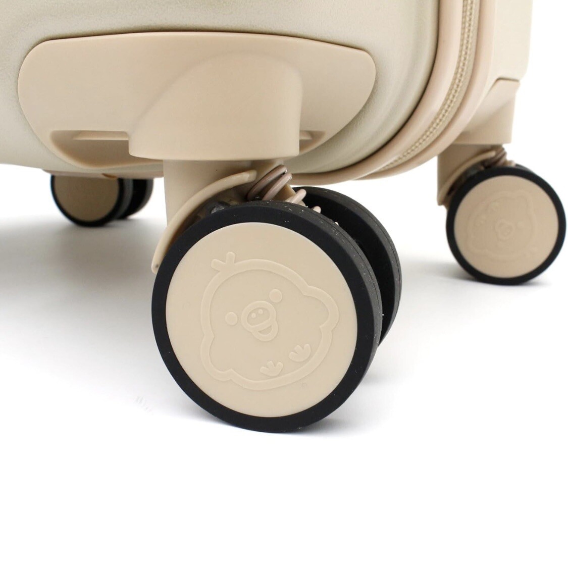 Rilakkuma Carry-on Spinner Suitcase Face Design 21in 30L Luggage