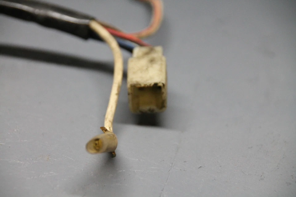 1982 KAWASAKI KZ440G FUSE BOX 26004-035 #21 - Image 4 of 4