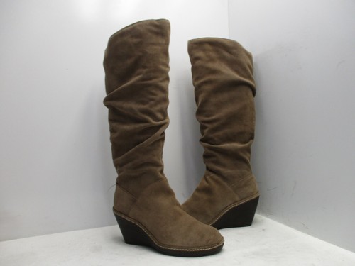 Sofft Taupe Brown Suede Leather Zip 