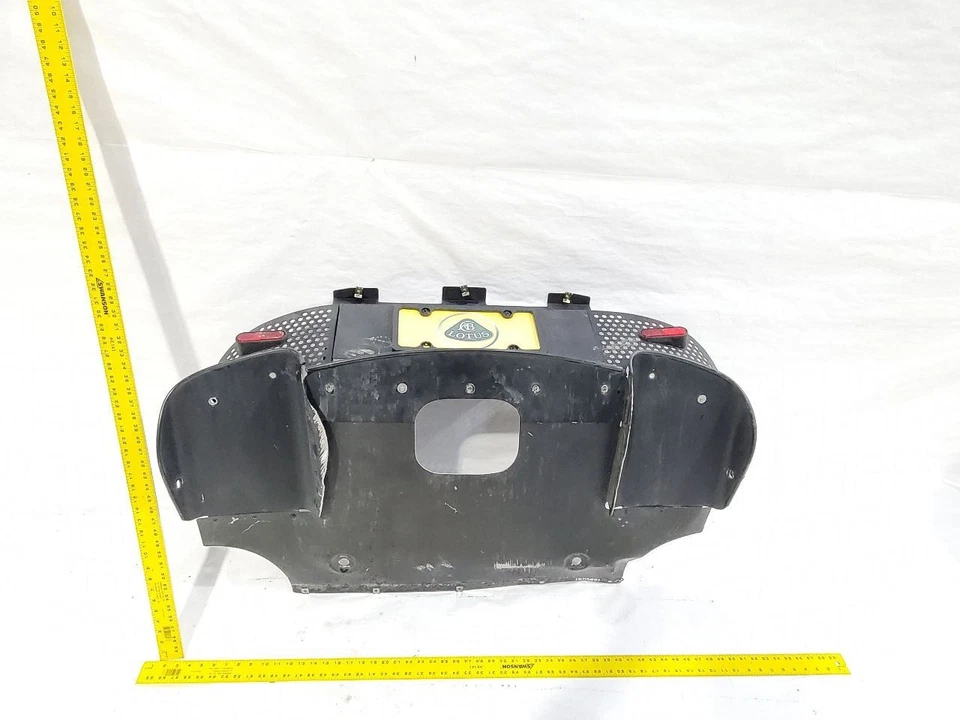 2005 Lotus Elise 原始设备制造商后价扩散器组件 — 第 2/4 张图片