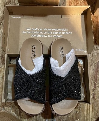 Earth Flurry 2 Round Toe Slip-on Flat Casual Sandals  Black Size 5 M