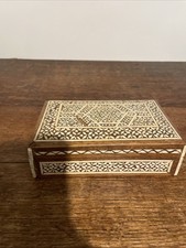 "Antiguo joyero persa con incrustaciones de madera 6"" por 4"""