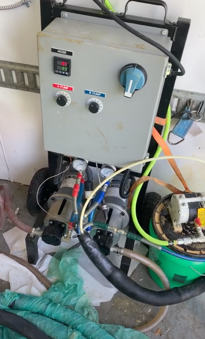 polyurethane foam sprayer Mixsyn Lil Pup eBay