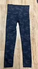 SPANX Women  s Seamless Blue Camo Leggings Sz Medium