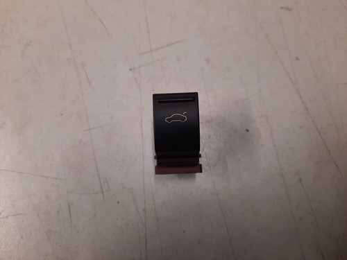 Schalter Kofferraum Heckklappe VW Passat 3C 3AA959831