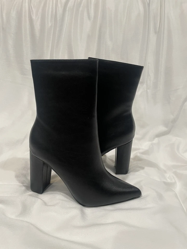 Bota de couro preta com biqueira pontiaguda - Imagem 3 de 4