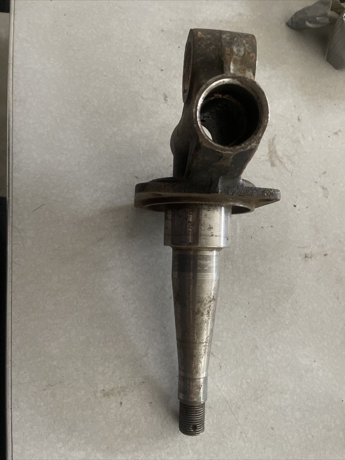 Ferrari 330 GT front right spindle
