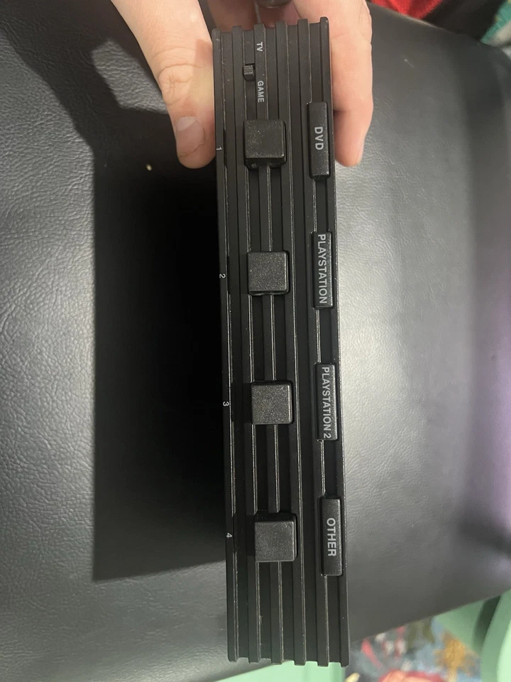 Pelican Accessories - AV Game Switcher for PS2 PS1 Any Other RCA Plug In Console - Image 2 of 3