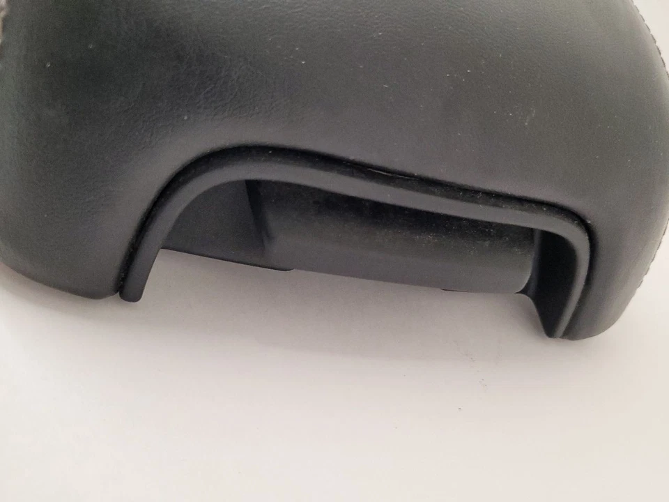 15 16 17 18 19 20 21 22 23 Chrysler 300 Center Console Lid Front Black  Foto 3 de 4