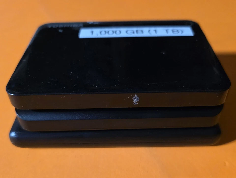 Lof of 3 - Toshiba External Hard Drives 1 TB Each - 1,000 GB Each - LQQK WoW!! - Image 4 of 4