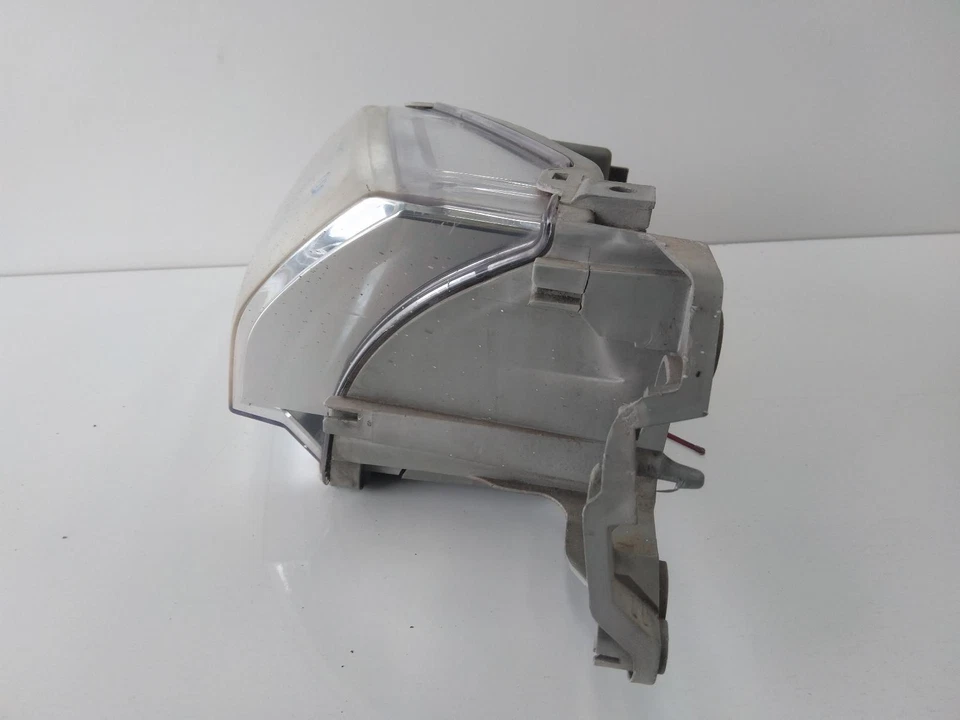 FORD LASER KN/KQ 02/1999-09/2002 LEFT HEADLAMP HATCHBACK KOITO P/N 100061878 - image 4 of 4