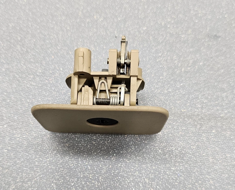 🔥03-07 Cadillac CTS SRX 05-09 STS Guantera Cierre Manija Conjunto Bronceado Fabricante de Equipo Original Foto 2 de 4