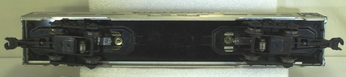 POST-WAR LIONEL No. 2532 "SILVER RANGE" VISTA DOME ILLUMINATED PASSENGER CAR - Picture 8 of 8