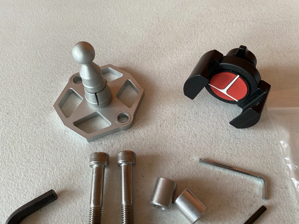 TECHMOUNT CENTER MOUNT 571-1021 - Image 3 of 3