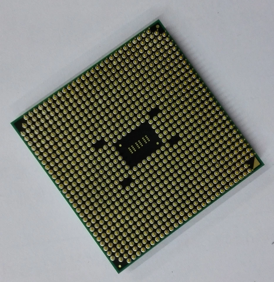 AMD  A8-3870K Desktop CPU APU AD3870WNZ43GX Socket FM1 3.0G Unlocked - Image 4 of 4