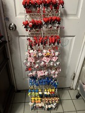 ONE OF MULTIPLE KEYCHAINS OF DIFFERENT DESIGNS   check description 