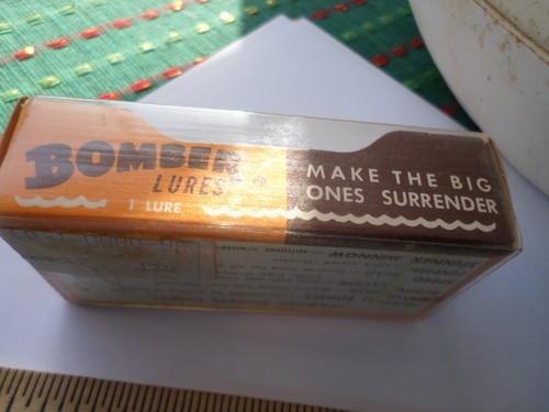 Bomber Shallow 7A Crankbait lure rare color New in Box - Picture 2 of 13