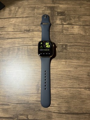 Apple Watch Series 10 Cellular 46mm Gold Titanium