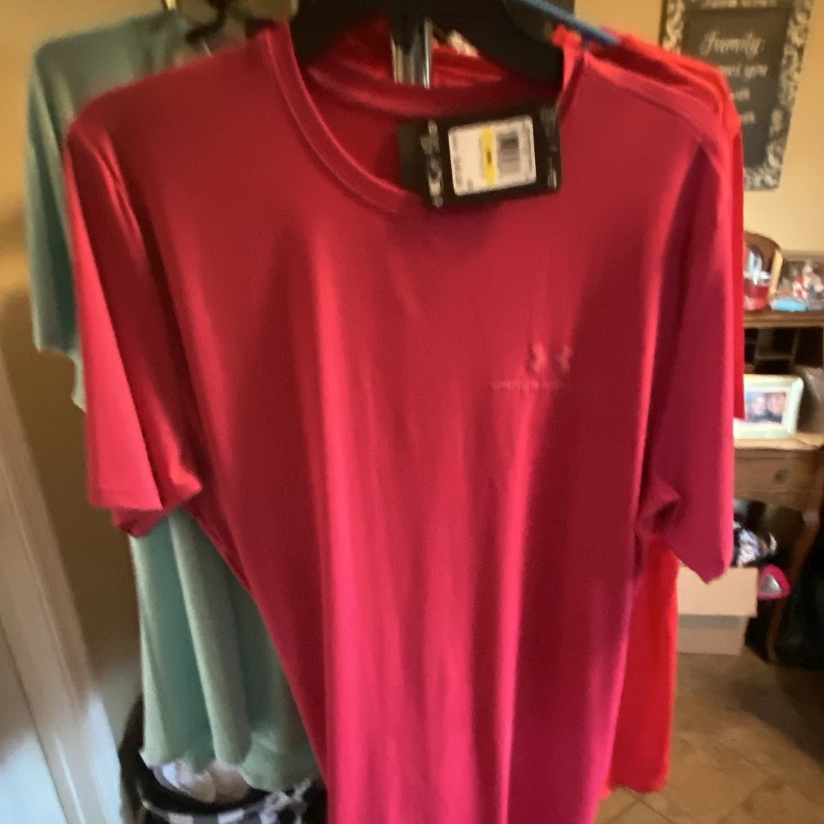 Las mejores ofertas en Camisas de manga corta Under Armour Rojo