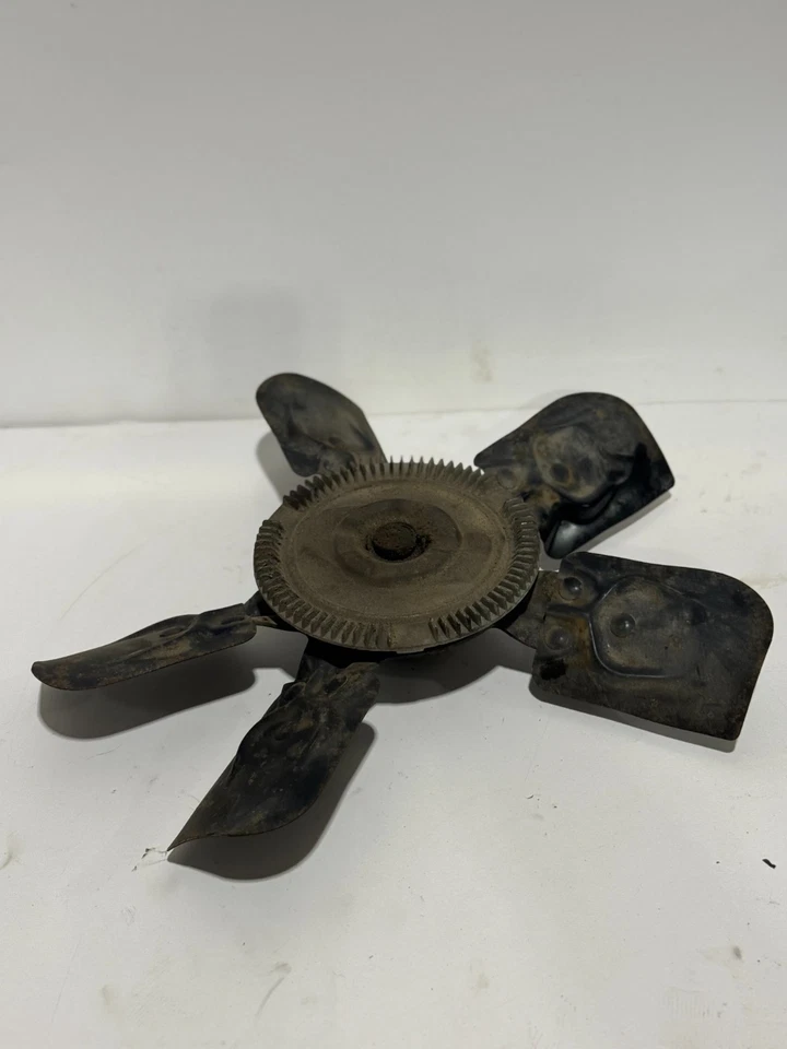 1993 GMC CHEVY C/K 1500 2500 3500 305 V8 ENGINE COOLING RADIATOR RAD FAN BLADES - Image 2 of 4