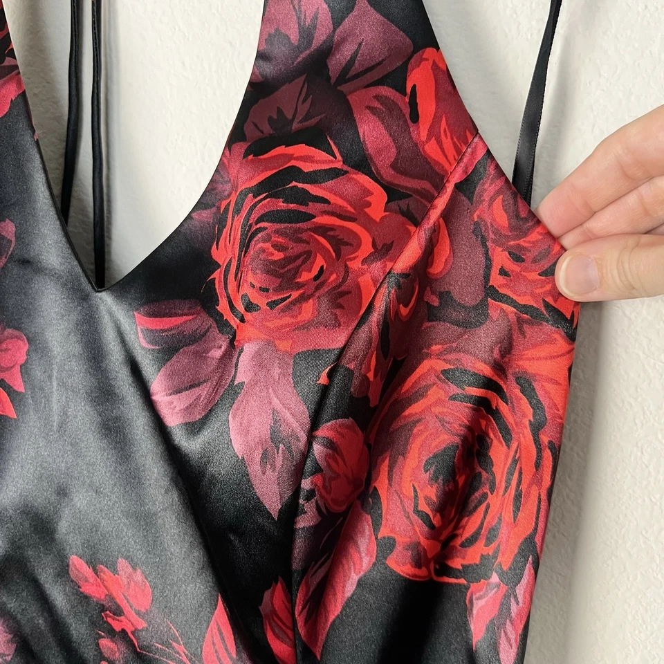 Dark Floral Satin Halter Top Womens 10 Whimsigoth Fairy Gothic Y2K Vintage 90s - image 3 of 4