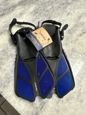 Capas Blue Travel Fins Flipper Fins Swimming Snorkeling Jr sz 9-13