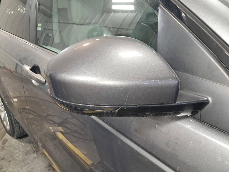 Espejo retrovisor derecho usado se adapta a: Land Rover Discovery Sport 2017 charco térmico eléctrico Foto 2 de 4