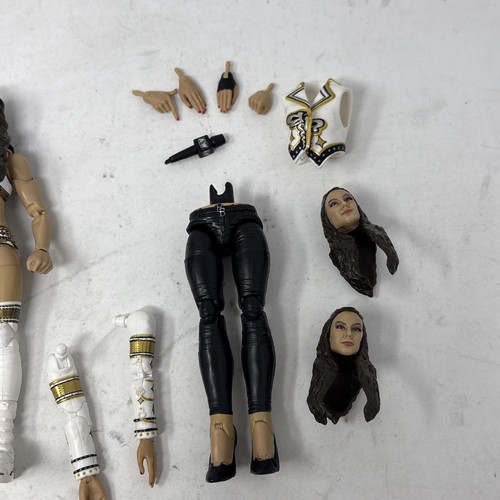 AEW Unrivaled Supreme Collection Dr Britt Baker All Elite Wrestling incompleto t - Foto 3 di 5