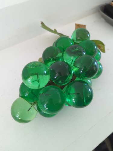 Acrylic Lucite Green Grape Cluster Driftwood Sculpture MCM Retro Leaves M41 - Picture 6 of 9