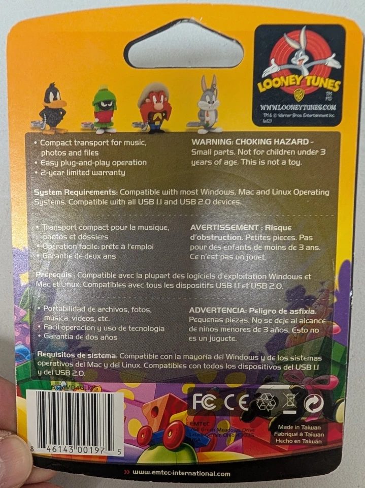 Looney Tunes Daffy Duck 4 GB Flash Drive - Image 2 of 2