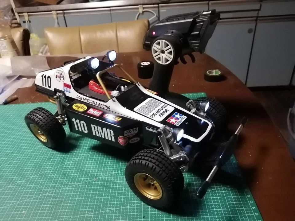 Carro de controle remoto TAMIYA Buggy Champ 58441 1/10 construído com atualizações SANWA RX LiPo F/S de JP - Imagem 4 de 4