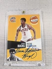 2009-10 PANINI HALL OF FAME MONIKERS OSCAR ROBERTSON INSCRIPTIONS RARE AUTO /25