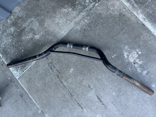 HANDLEBAR *{C}*