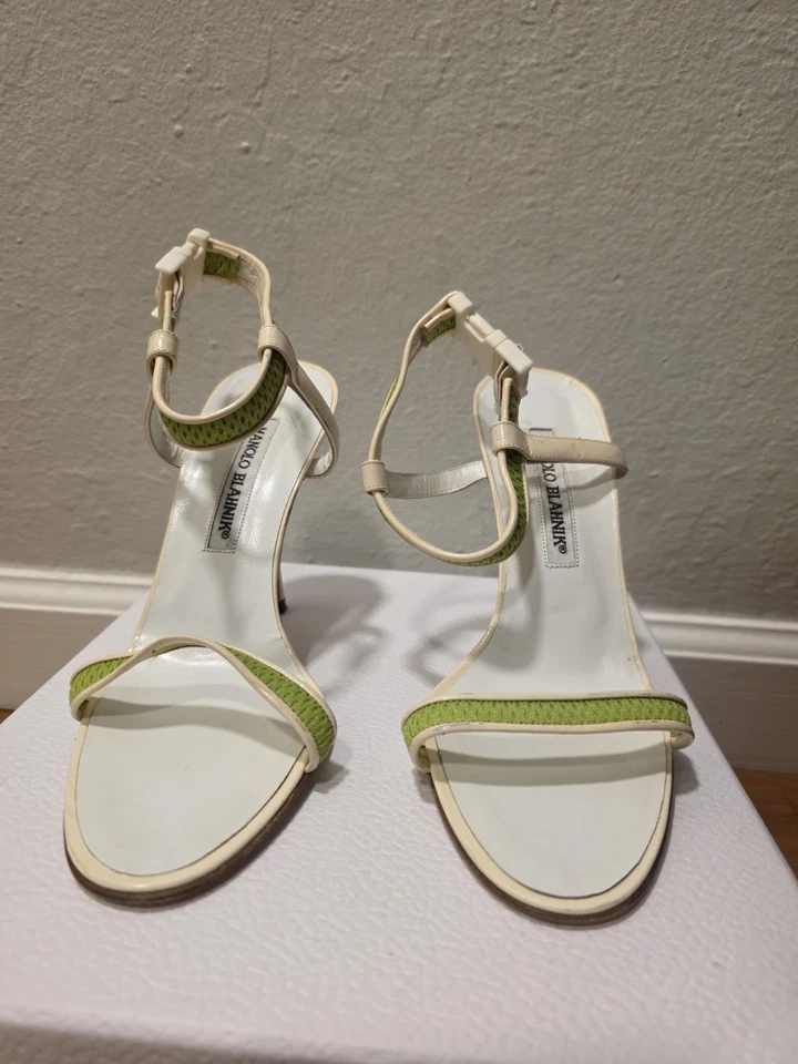 MANOLO BLAHNIK VASKA Stiletto Ankle-Strap Sandals Patent Leather Size 37 / 7 COA - Image 2 of 4