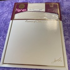 Hanes Pearl Essence Of Silkiness Pantyhose Hosiery Sheer Sandalfoot Size AB NEW