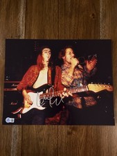 Mike McCready ‘Pearl Jam’ Guitarist Signed Autograph 11x14 Photo Beckett