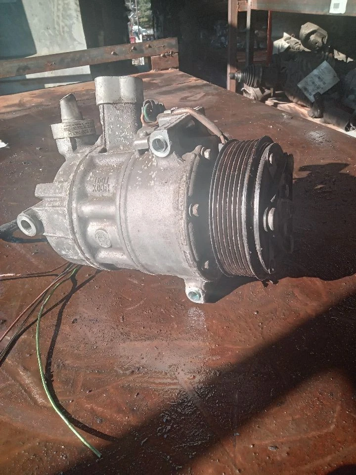 Used A/C Compressor fits: 2016 Volkswagen Passat 2.0L R134A Grade A Foto 2 de 4