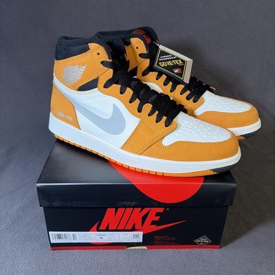 Nike Air Jordan 1 Element Gore-Tex Sneakers Light Curry DB2889-700 Mens 9 - New