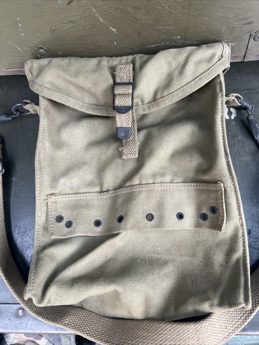 EXCELLENT original COMBAT MEDIC'S BAG w/ strap US WWII MEDIC