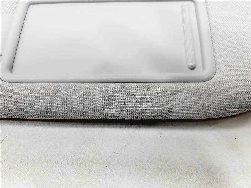 Hyundai Santa Fe Sport 2013-2019 pasajero derecho parasol con luz Foto 4 de 4