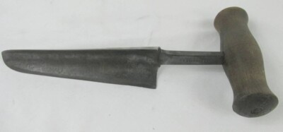 Antique CS Osborne solid Handle Garden Dibble Or Reamer Collectible Tool 8'' long