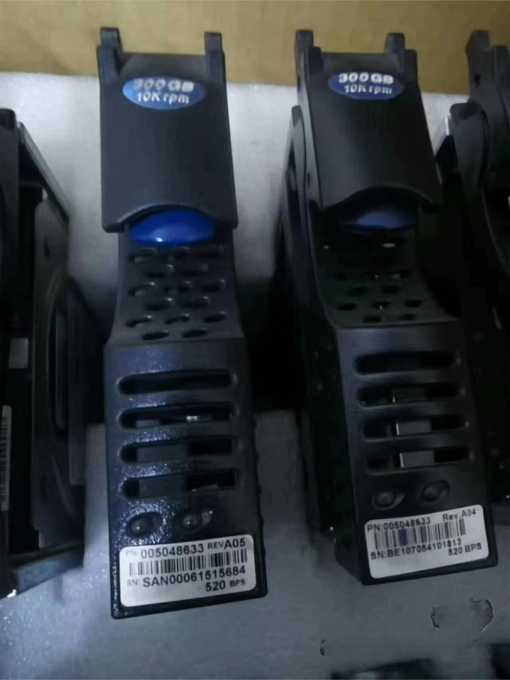 EMC CX-2G10-300 005048633 005048582 005048532 300GB 10000 RPM Hard Disk Drive - Image 2 of 3