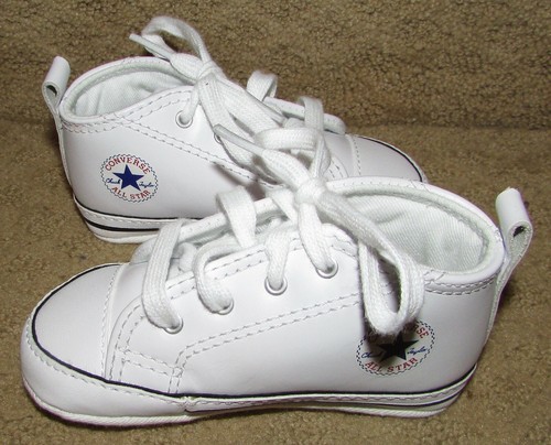 white crib converse