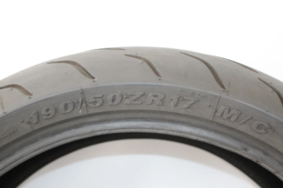 Neumático trasero 16 Suzuki GSXS1000 GSXS1000F Kenda 190/50ZR17 Foto 4 de 4