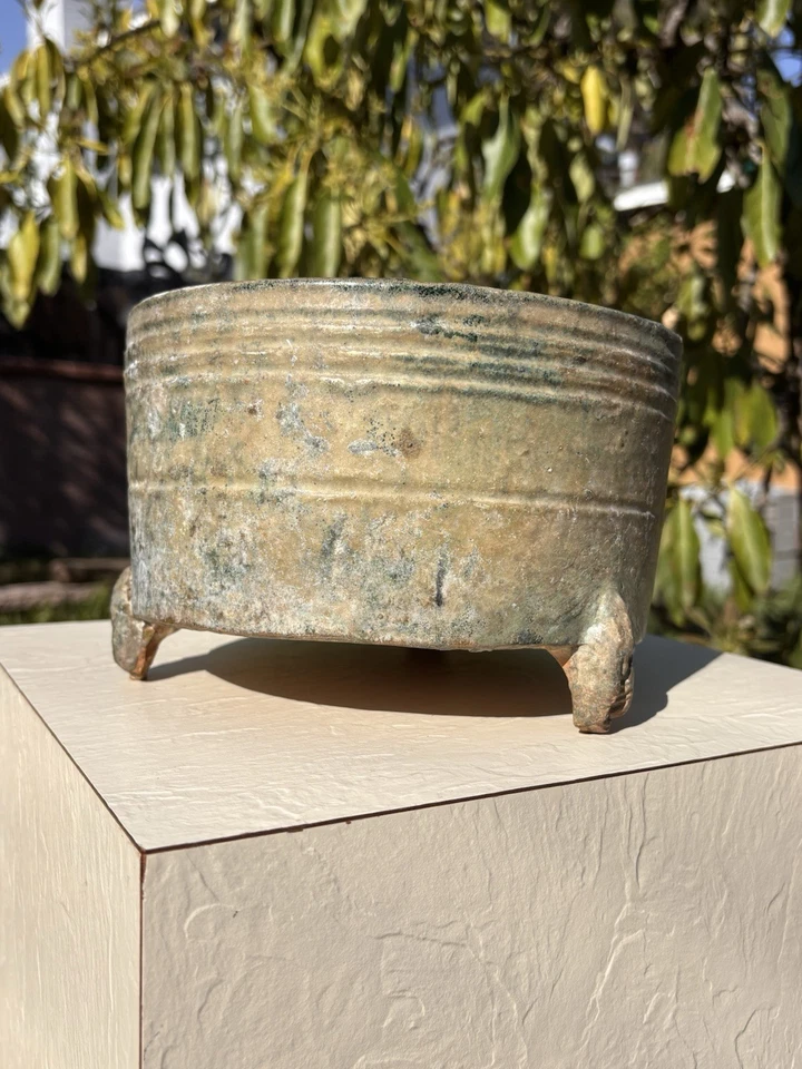 Trípode chino esmaltado con plomo verde Wenjiuzun quemador de incienso dinastía Han terracota Foto 3 de 4