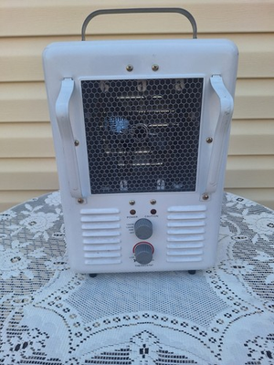 #ad TPI Corporation 188TASA Fan Forced Portable Heater Milk House Style $70.00