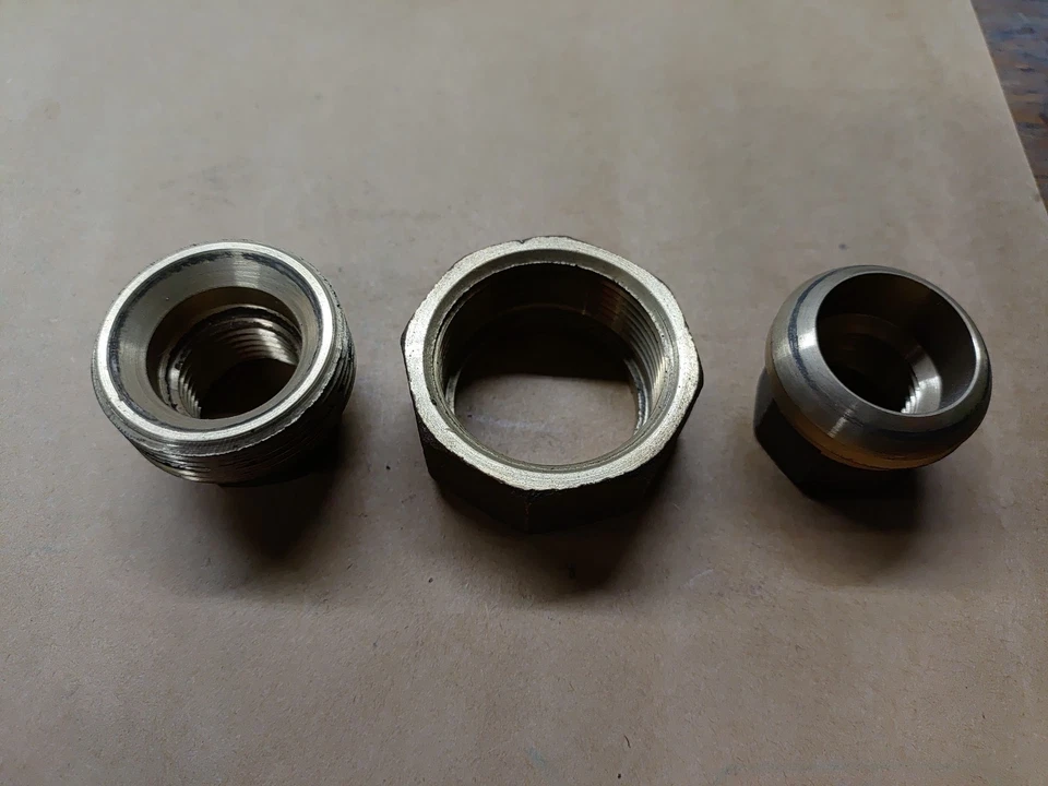 33250-8-8 Red Brass Pipe Union Class H150# Female 1/2 NPT to Female 1/2 NPT - Image 2 of 2